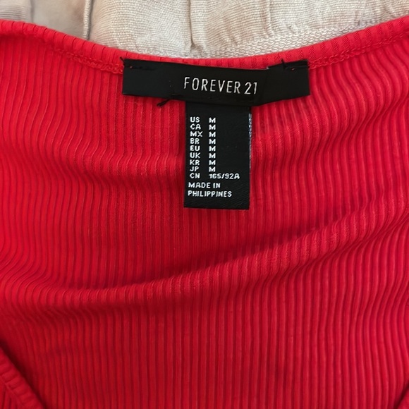 V-neck wrap top - Picture 2 of 4